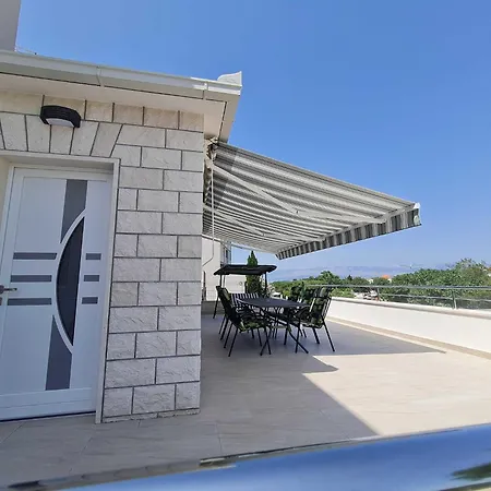 Luxury Ani Ii - Two Bedroom With Terrace Apartment