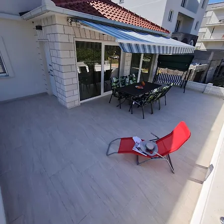 Luxury Ani Ii - Two Bedroom With Terrace * Sutivan