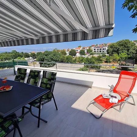 Apartment Luxury Ani Ii - Two Bedroom With Terrace Sutivan